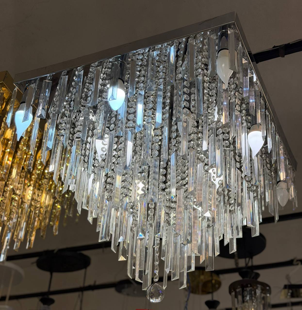 لوستر سقفی ۶۰در۶۰ نقره ای مربع کروم